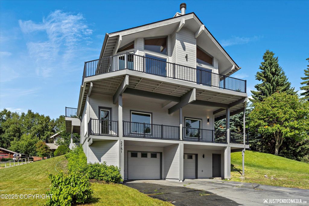 2751 Pelican Drive, Anchorage, AK 99502