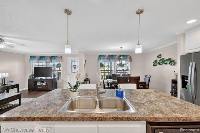 52525 Willow Wood Court, Chesterfield, MI 48051