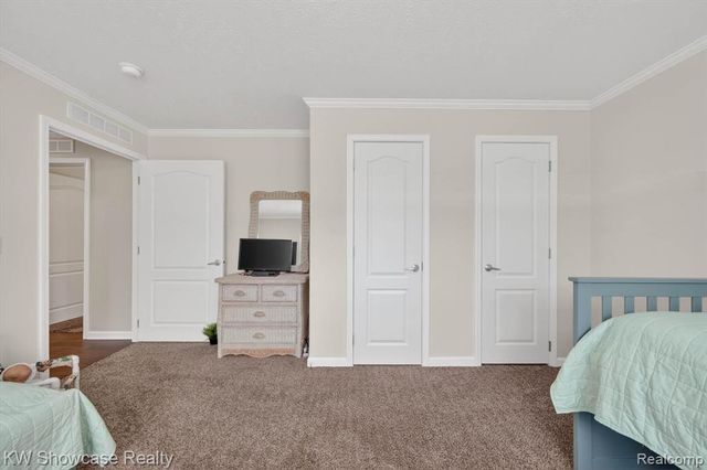 52525 Willow Wood Court, Chesterfield, MI 48051