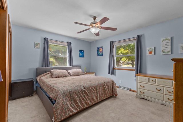 1629 W GRANT STREET, Appleton, WI 54914