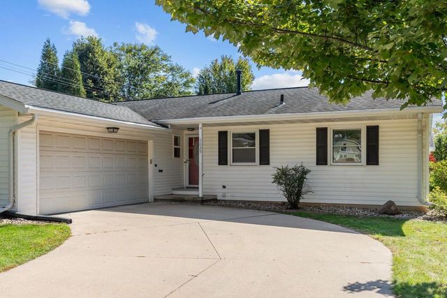 1629 W GRANT STREET, Appleton, WI 54914