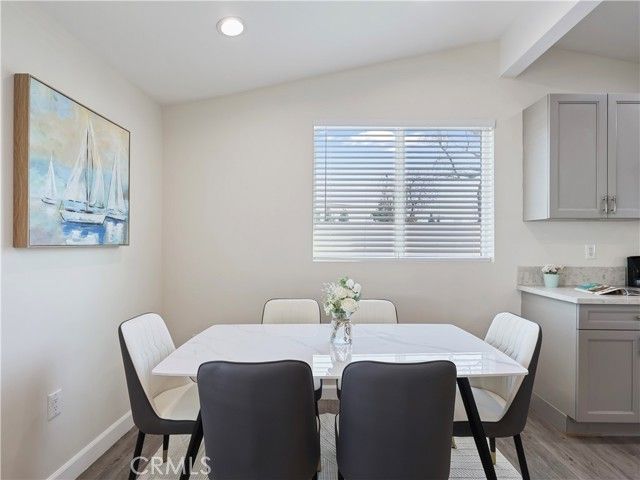 15803 Chatsworth Street, Granada Hills (los Angeles), CA 91344