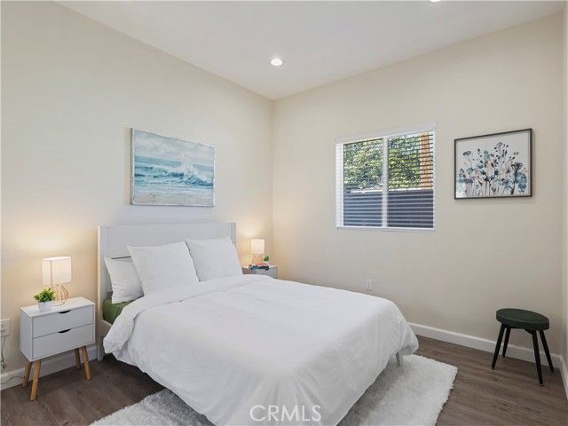15803 Chatsworth Street, Granada Hills (los Angeles), CA 91344