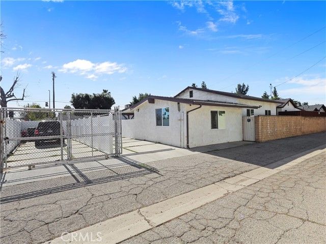 15803 Chatsworth Street, Granada Hills (los Angeles), CA 91344