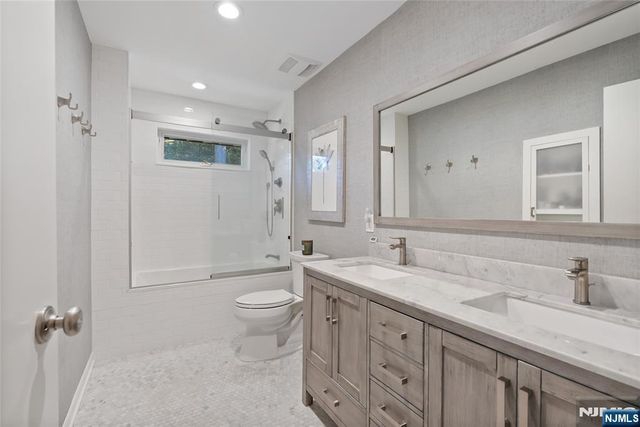 44 Rumson Road, Livingston, NJ 07039