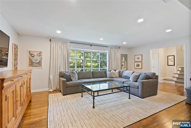 44 Rumson Road, Livingston, NJ 07039