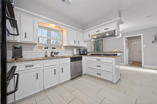 2227 Pine River Drive, Houston, TX 77339