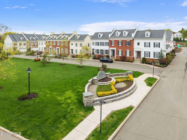 5 Sudbury Square, Colonie, NY 12110
