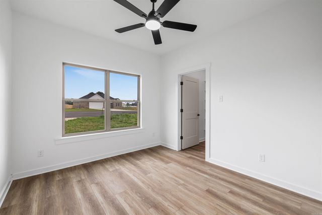 31 High Point Dr, Greenbrier, AR 72058