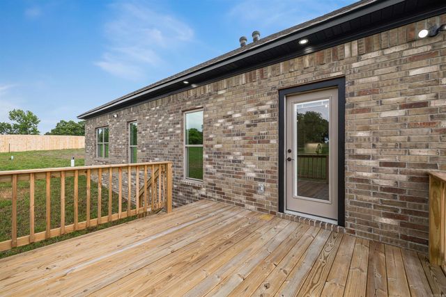 31 High Point Dr, Greenbrier, AR 72058