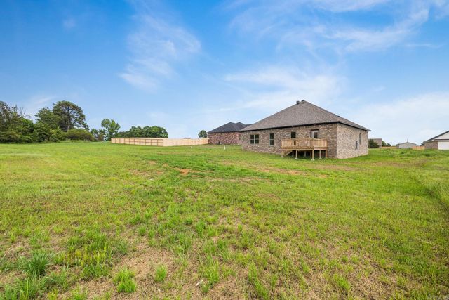 31 High Point Dr, Greenbrier, AR 72058