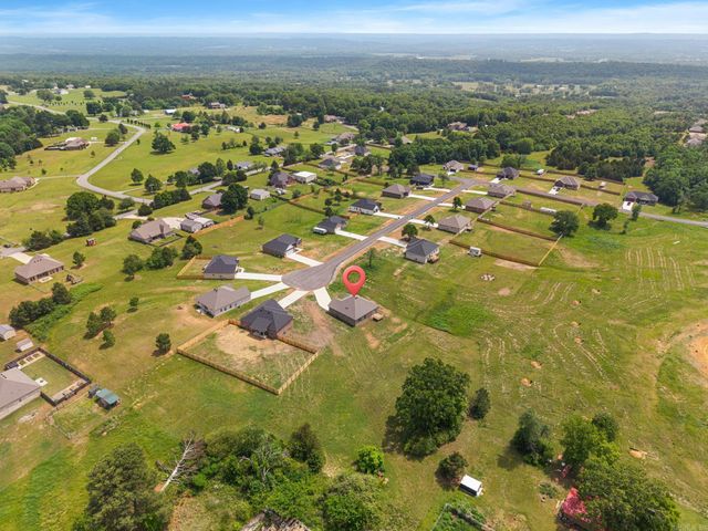 31 High Point Dr, Greenbrier, AR 72058
