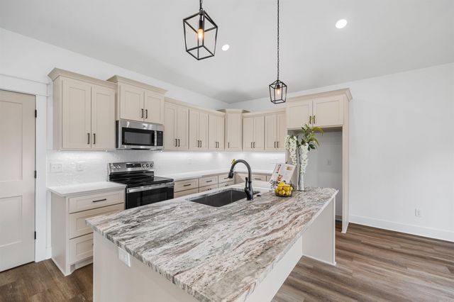 31 High Point Dr, Greenbrier, AR 72058