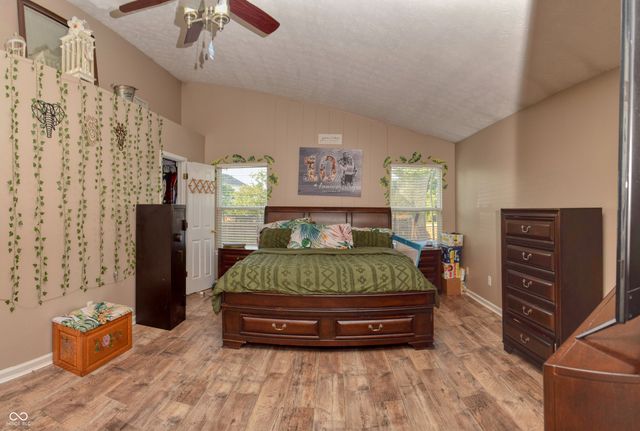 11814 Sinclair Drive, Indianapolis, IN 46235