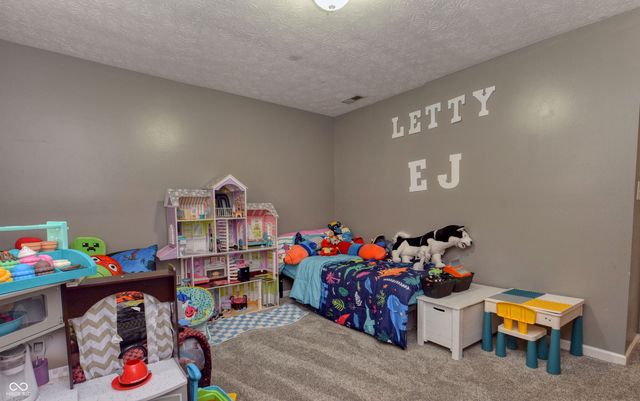 11814 Sinclair Drive, Indianapolis, IN 46235