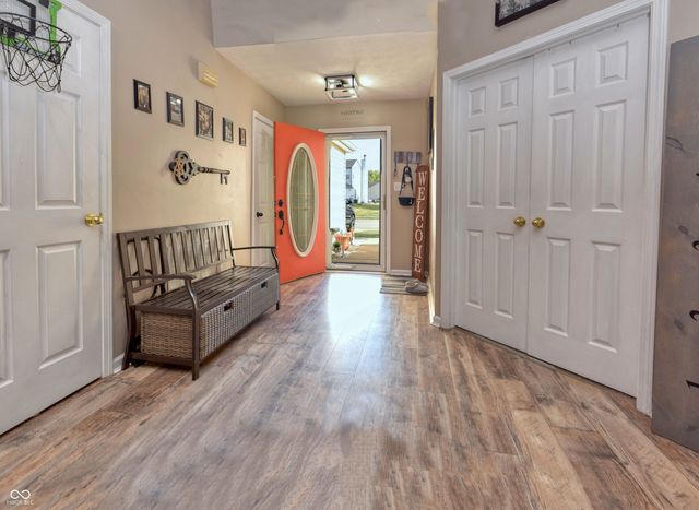 11814 Sinclair Drive, Indianapolis, IN 46235