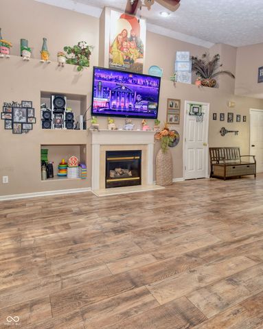 11814 Sinclair Drive, Indianapolis, IN 46235