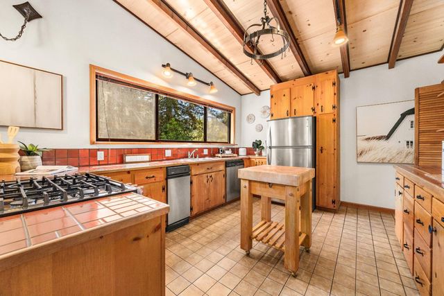 301 Upper Road, Boulder Creek, CA 95006