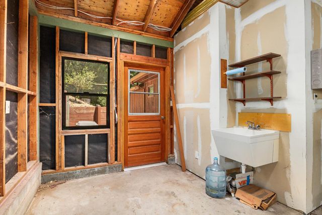 301 Upper Road, Boulder Creek, CA 95006