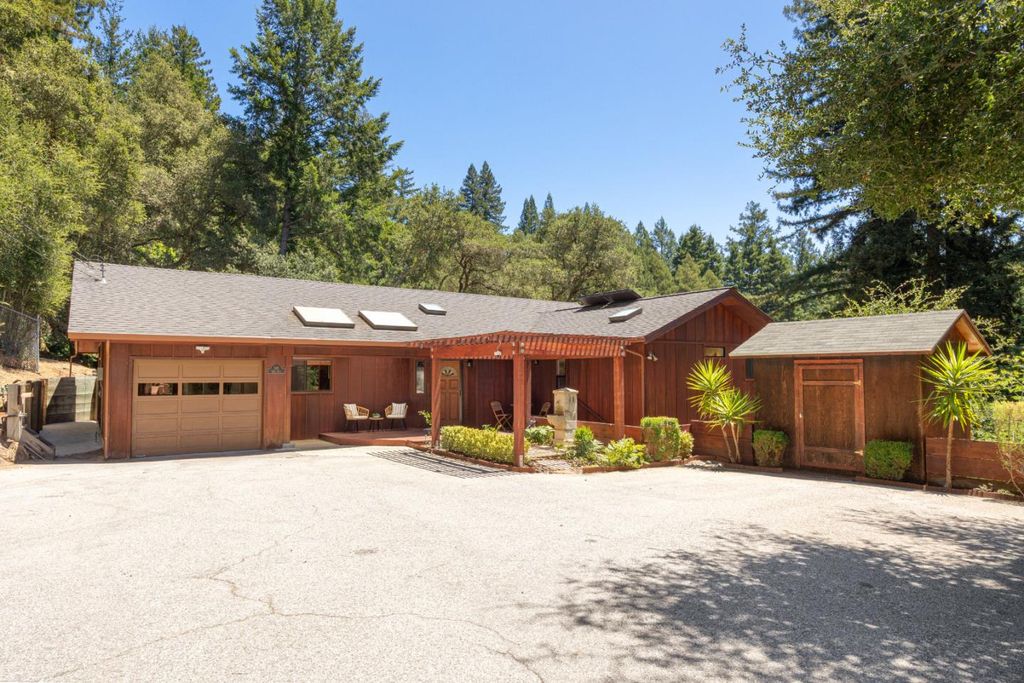 301 Upper Road, Boulder Creek, CA 95006