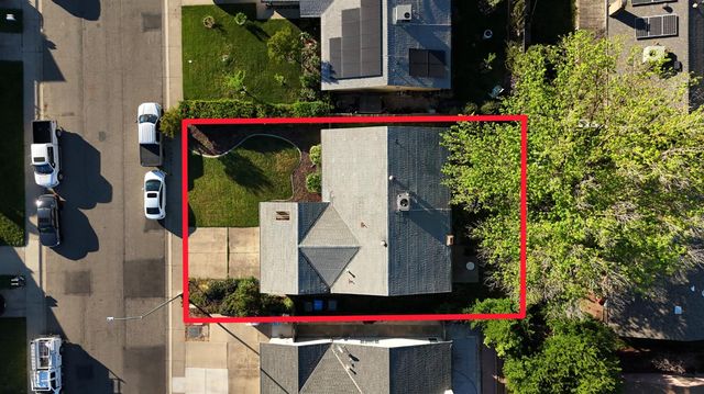 1367 Val Dr, Marysville, CA 95901