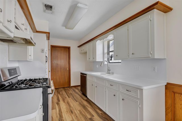 6006 Egypt Drive, Pasadena, TX 77505