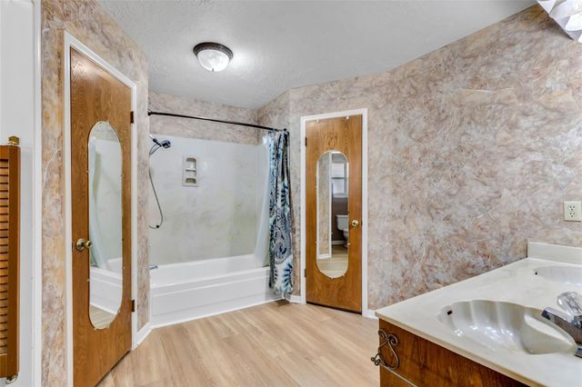 6006 Egypt Drive, Pasadena, TX 77505