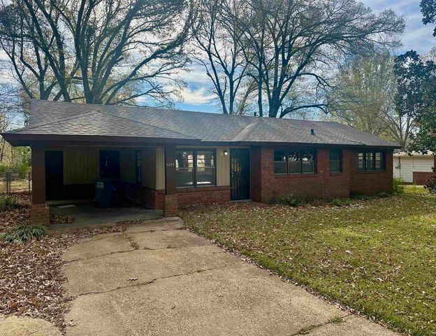 1421 JANIS DR, Memphis, TN 38116