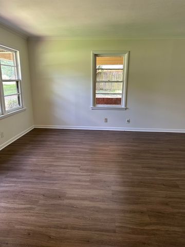 1421 JANIS DR, Memphis, TN 38116