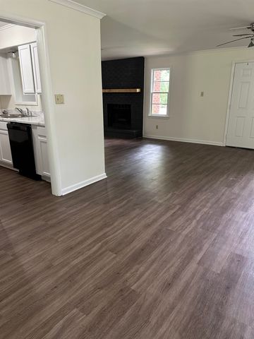 1421 JANIS DR, Memphis, TN 38116