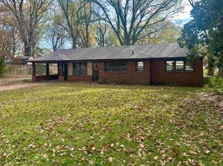 1421 JANIS DR, Memphis, TN 38116