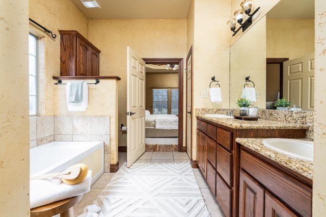 120 Zurita TRL, Marble Falls, TX 78654