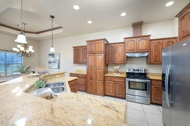 120 Zurita TRL, Marble Falls, TX 78654