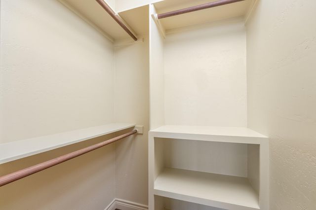 120 Zurita TRL, Marble Falls, TX 78654