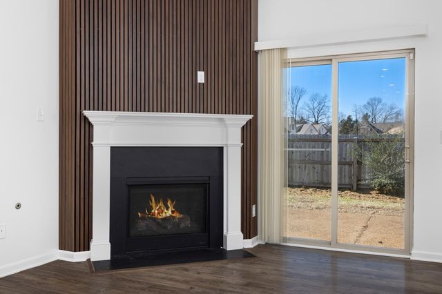 250 LILLY DR, Oakland, TN 38060