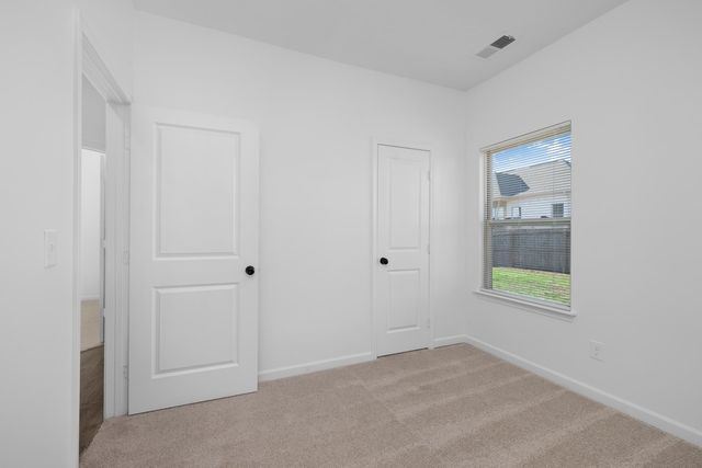 250 LILLY DR, Oakland, TN 38060