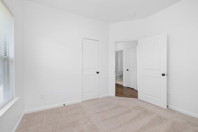 250 LILLY DR, Oakland, TN 38060