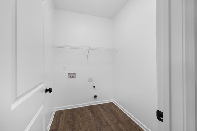 250 LILLY DR, Oakland, TN 38060