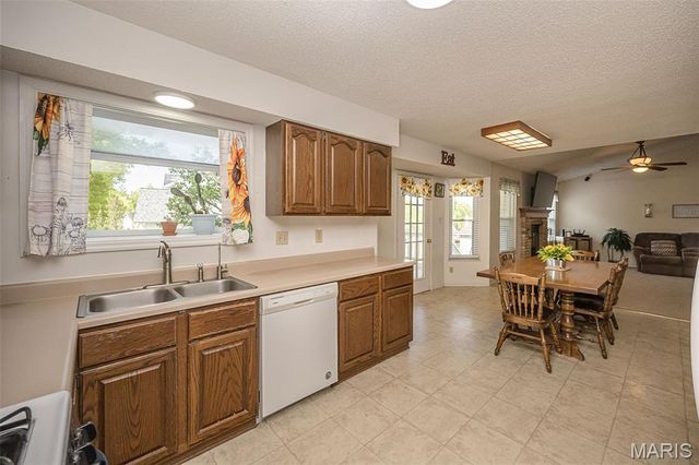 14 Beckewith Trail, O'fallon, MO 63368