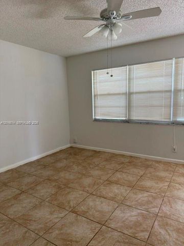 400 SW 134th Way 103F, Pembroke Pines, FL 33027