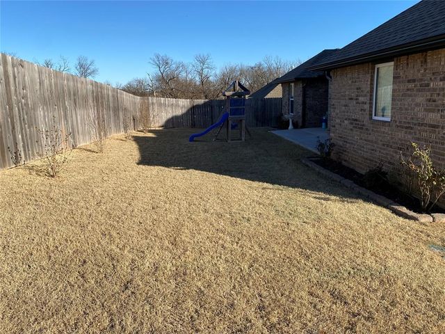 903 Azalea Farms Road, Noble, OK 73068