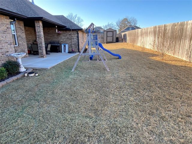 903 Azalea Farms Road, Noble, OK 73068