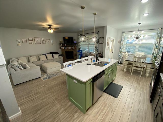 903 Azalea Farms Road, Noble, OK 73068