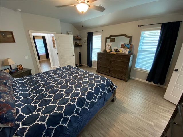 903 Azalea Farms Road, Noble, OK 73068