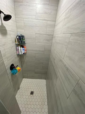 903 Azalea Farms Road, Noble, OK 73068