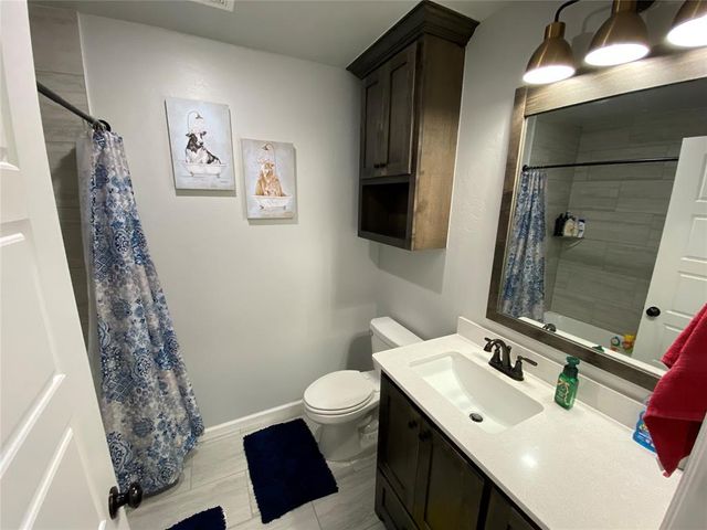 903 Azalea Farms Road, Noble, OK 73068