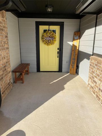 903 Azalea Farms Road, Noble, OK 73068