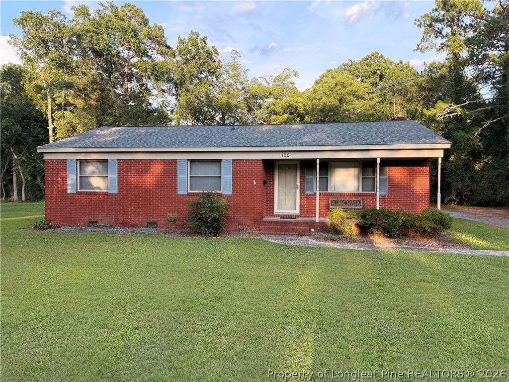 100 McRae Street, Red Springs, NC 28377 — exterior