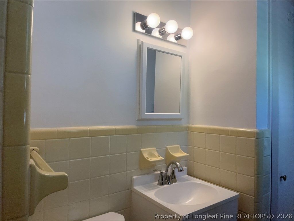 100 McRae Street, Red Springs, NC 28377 — photo 29