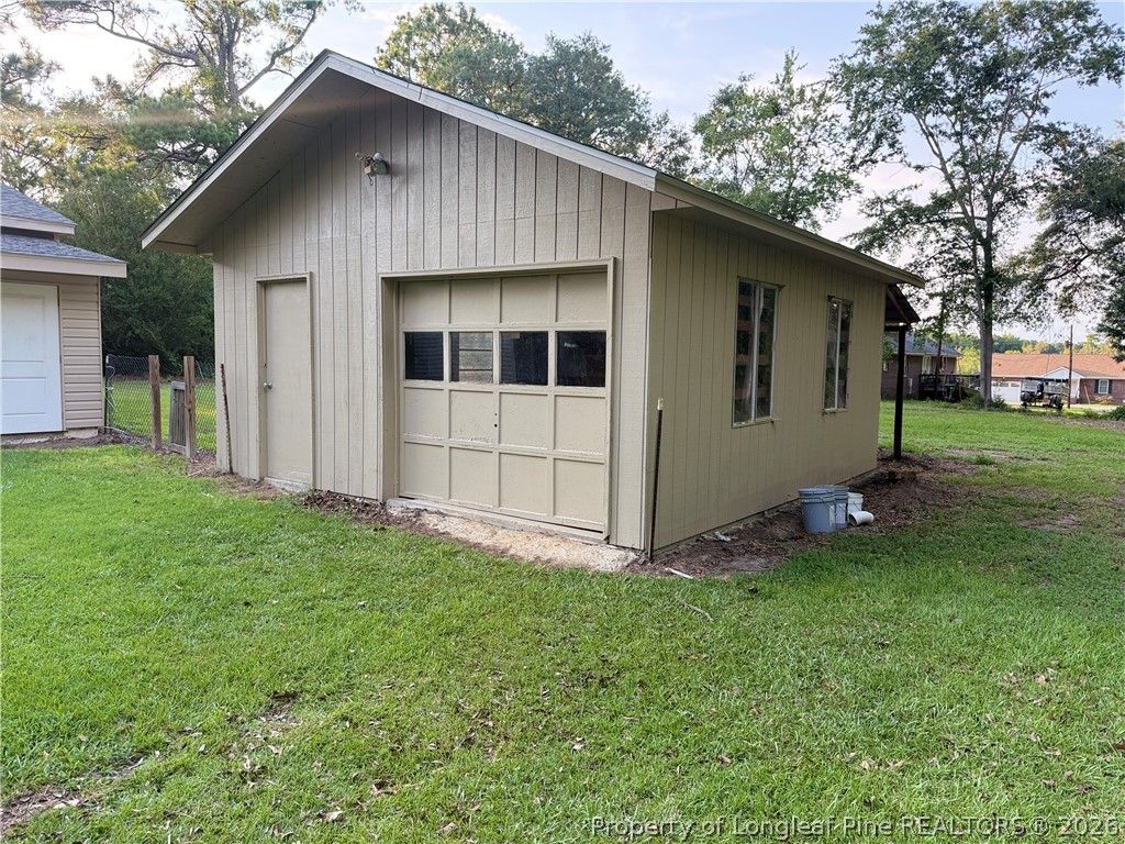 100 McRae Street, Red Springs, NC 28377 — photo 6